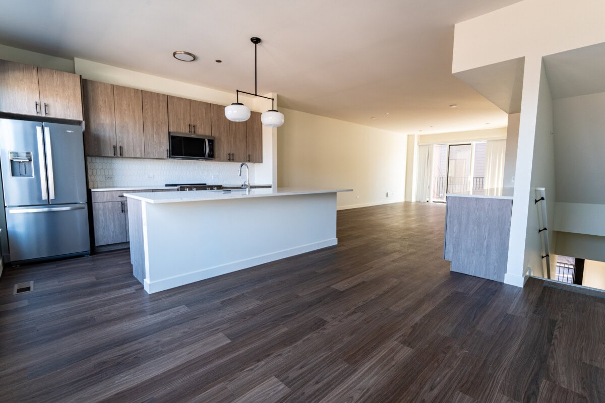 #1653 2ndfloor kitchen 4