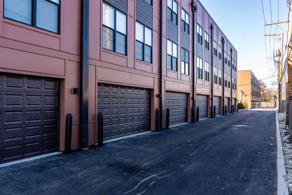 #1653 exterior 1